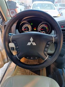 ميتسوبيشي باجيرو